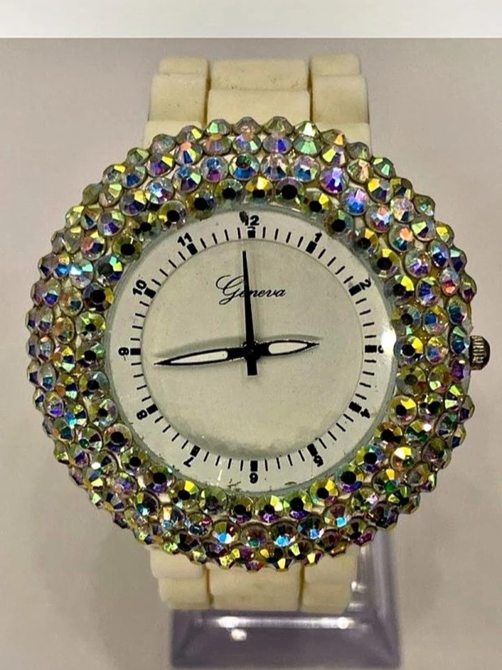 Iced *** Arctic White ^^^ Rhinestone Bezel Watch *^* Ladies” BurlinG !!!